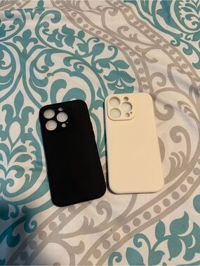 SHEIN Black and Off-White iPhone 14 Pro Case Duo